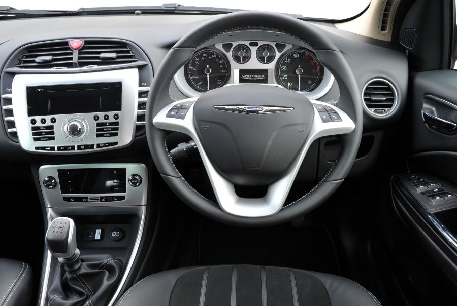 Chrysler Delta 2011 года  (фото 18 из 69)